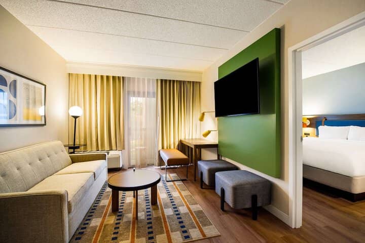 Room 19 of 45